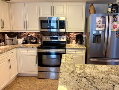 unlisted-address, Chicago, IL 60654 - photo 4