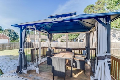 10124 Skyhawk Ct, Biloxi, MS 39532 - photo 2