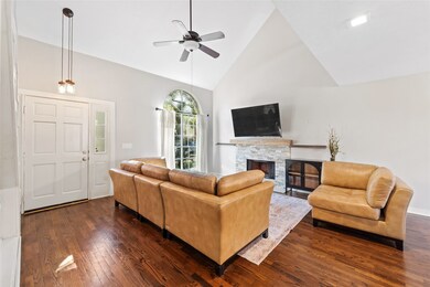 7803 Hidden Oaks Ln, Houston, TX 77095 - photo 5