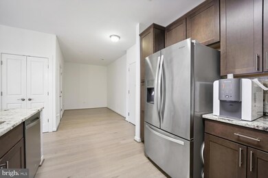 Enclave unit S111, Fairfax, VA 22031 - photo 6