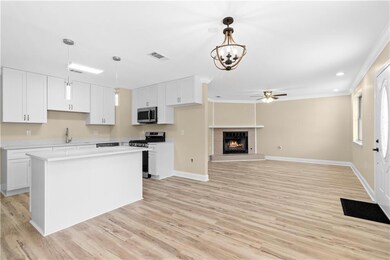 2724 Erin Dr, Marrero, LA 70072 - photo 3