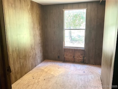 8108 Taylor Creek Rd, Kingston, OK 73439 - photo 5