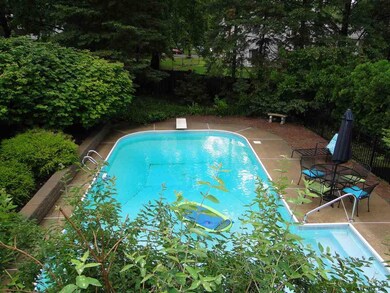 28 Marie Pkwy, Albany, NY 12211 - photo 2