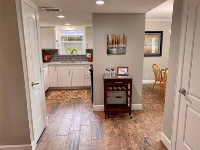 9712 Kathi Ann Ln, Houston, TX 77038 - photo 6