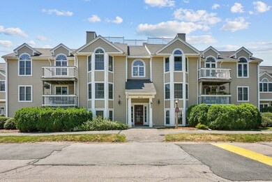 204 Carriage Ln 59 Linden unit 204, Taunton, MA 02780 - photo 2