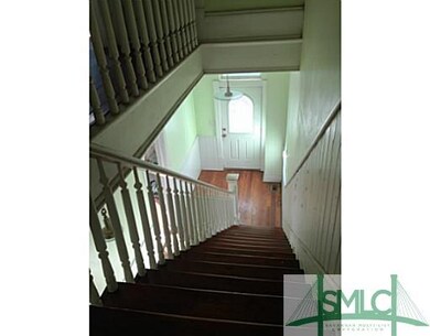 Foyer.