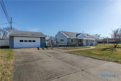 5108 Breezeway Dr, Toledo, OH 43613 - photo 3