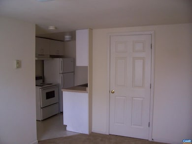 211 Chancellor St, Charlottesville, VA 22903 - photo 3