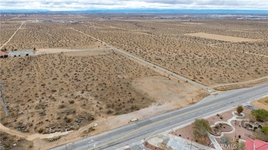 11675 Air Express Way, Adelanto, CA 92301 - photo 3