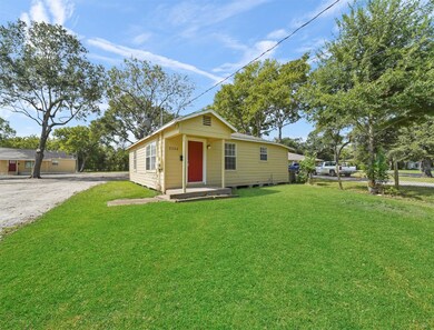 8248 Hartford St, Houston, TX 77017 - photo 2