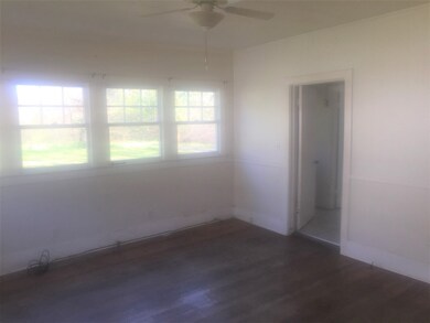 271 S Extension St, Hazlehurst, MS 39083 - photo 4