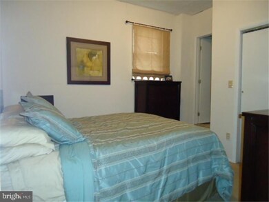 358 E Hector St unit 1ST FL, Conshohocken, PA 19428 - photo 6