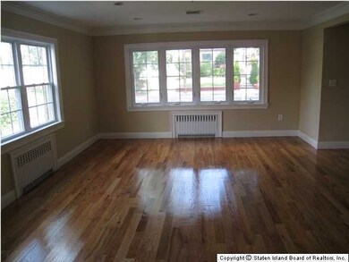 111 Beverly Ave, Staten Island, NY 10301 - photo 6