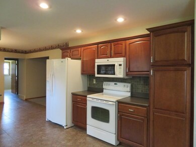 1007 2nd St SW, Clarion, IA 50525 - photo 7