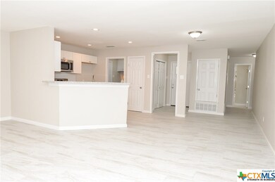 1325 Fieldcrest, New Braunfels, TX 78130 - photo 4