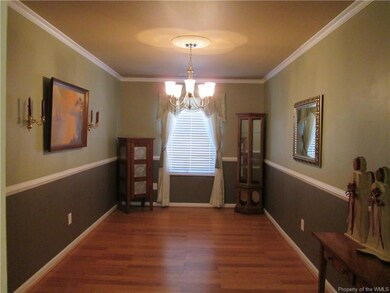 Dining room.
