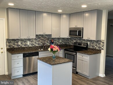 302 Nicole Ln, Glen Burnie, MD 21061 - photo 7