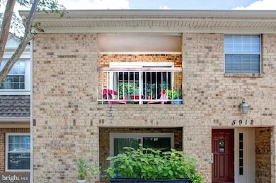 5912 Cove Landing Rd unit 301, Burke, VA 22015 - photo 2