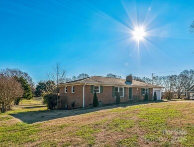 1219 Burke Rd, Shelby, NC 28152 - photo 2