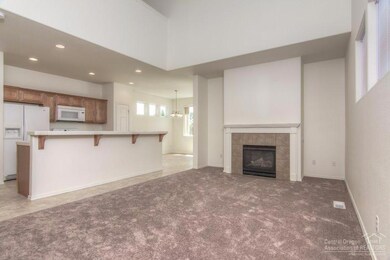 19557 Salmonberry Ct, Bend, OR 97702 - photo 4