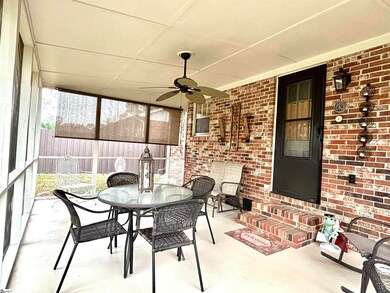 19 Owens Rd, Taylors, SC 29687 - photo 5