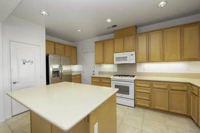 1645 Beaver Creek unit A, Beaumont, CA 92223 - photo 4