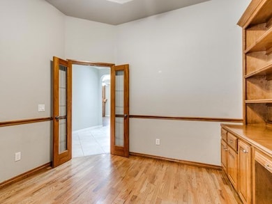 2632 SE 7th St, Moore, OK 73160 - photo 6