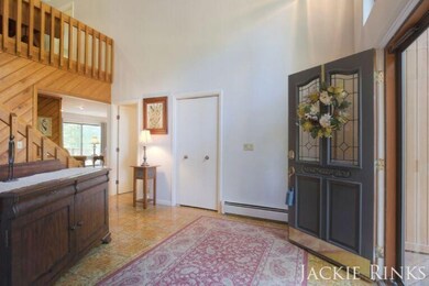 Deer Run Foyer