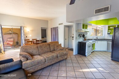 Living Room / Kitchen