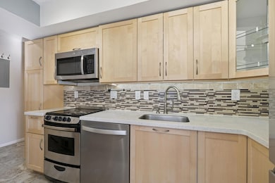 1261 Cleveland Ave N unit 2A, Saint Paul, MN 55108 - photo 3