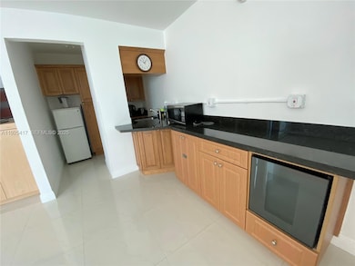 Castle Beach Club Condo unit 1504, Miami Beach, FL 33140 - photo 6