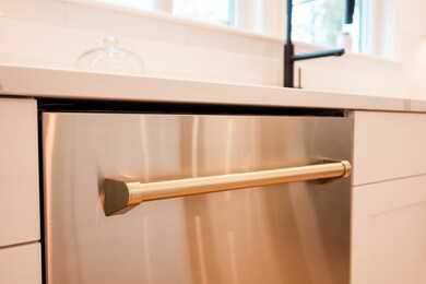 447 Massachusetts Ave unit A, Lexington, MA 02420 - photo 7