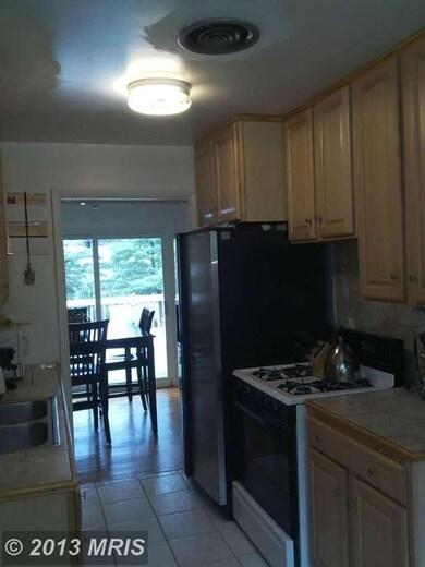 508 Valley Dr SE, Vienna, VA 22180 - photo 5