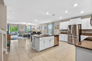 12835 Wildflower Meadow Dr, Riverview, FL 33579 - photo 4