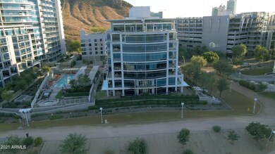 Front Exterior01