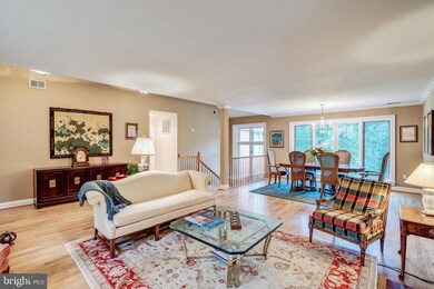8643 Overlook Rd, McLean, VA 22102 - photo 5