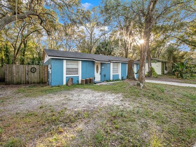 3639 Sugarcreek Dr, Tampa, FL 33619 - photo 2