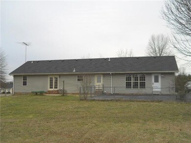 108 Hunters Ln, Shelbyville, TN 37160 - photo 2