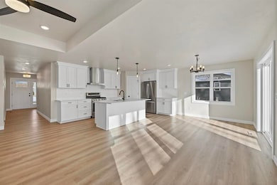 109 Theunis Dr, Wrightstown, WI 54180 - photo 6