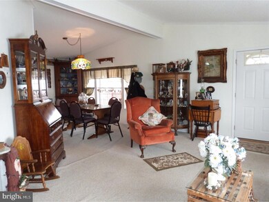 111 Carver Ln, Royersford, PA 19468 - photo 5