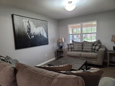 1423 Mimosa St, Cleburne, TX 76033 - photo 4