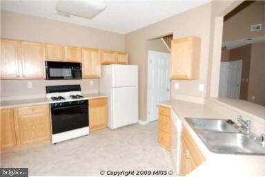 2493 Amber Orchard Ct E unit 301, Odenton, MD 21113 - photo 3