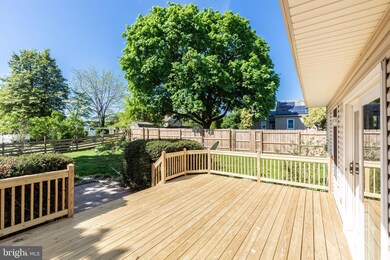 875 Flohr Ave, Sykesville, MD 21784 - photo 7