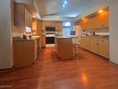 6684 Hidden Lake Trail, Brecksville, OH 44141 - photo 3