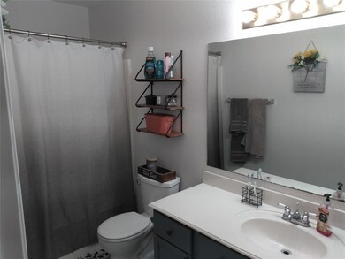 1014 Spell Ave, Cleburne, TX 76033 - photo 6