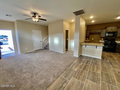 556 Sunset Valley Ave, Socorro, TX 79927 - photo 6