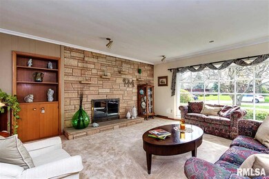 4219 Rodeo Rd, Davenport, IA 52806 - photo 4