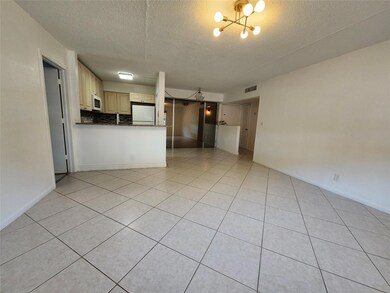 501 SE 8th St unit 103, Deerfield Beach, FL 33441 - photo 3