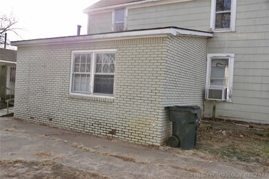 723 W Broadway St, Henryetta, OK 74437 - photo 5