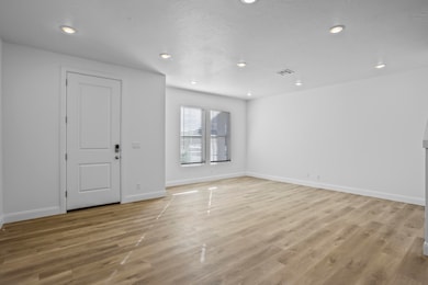 MOVE IN READY! Come see this home today!